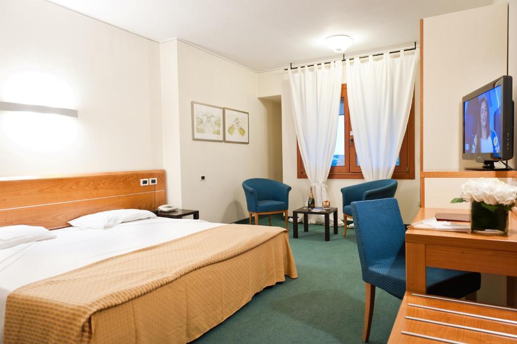 Hotel Ca' Delle Rose Castelfranco Veneto Pokój zdjęcie