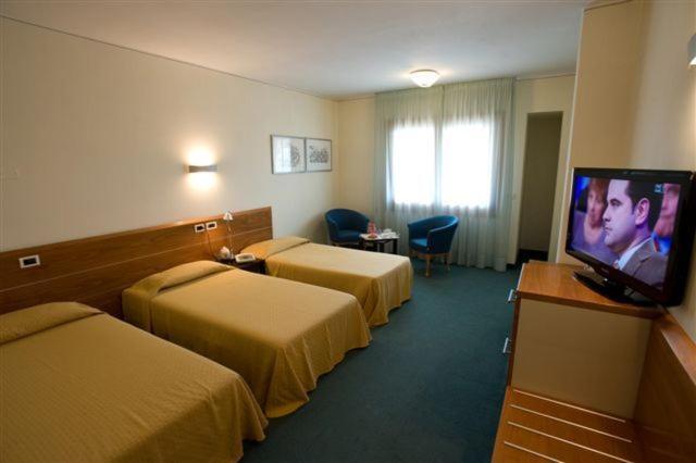 Hotel Ca' Delle Rose Castelfranco Veneto Pokój zdjęcie
